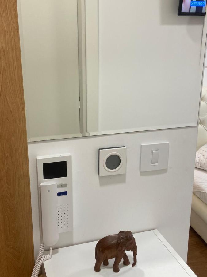 Pupin Palata Business Apartman B5 Novi Sad Luaran gambar